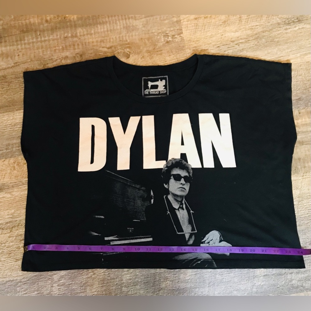 DYLAN T- SHIRT